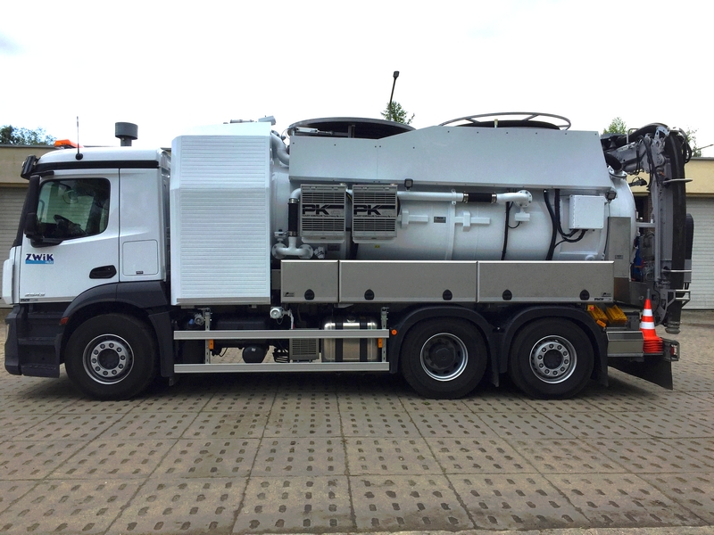 Pojazd z recyklingiem
Typ: Mercedes-Benz Antos 2543
Rok produkcji: 2020 ( nowy )
Zabudowa: FFG Flensburg