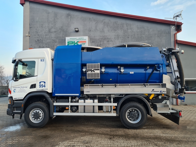 Pojazd dwu-funkcyjny typu Kombi
Typ:Scania P370 4x4
Rok produkcji: 2022(nowy)
Zabudowa: FFG Umwelttechnik