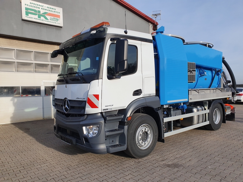 Pojazd dwu-funkcyjny typu Kombi
Typ:Mercedes-Benz Antos 1843
Rok produkcji: 2019(nowy)
Zabudowa: FFG Flensburg