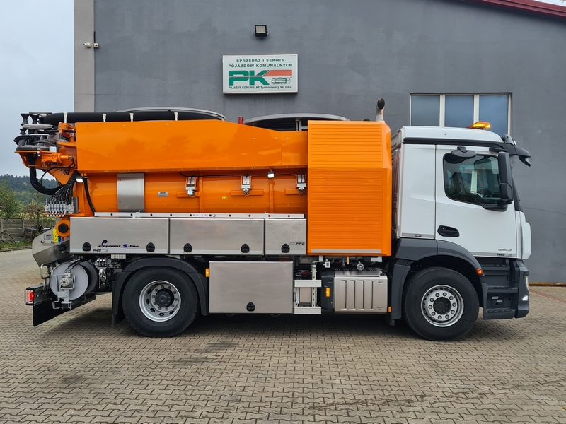 Pojazd dwu-funkcyjny typu Kombi
Typ:Mercedes-Benz Actros 1843
Rok produkcji: 2021(nowy)
Zabudowa: FFG Umwelttechnik