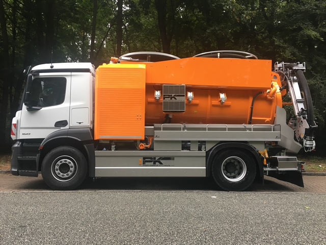 Pojazd dwu-funkcyjny typu Kombi
Typ:Mercedes-Benz Antos 1843
Rok produkcji: 2018(nowy)
Zabudowa: FFG Flensburg