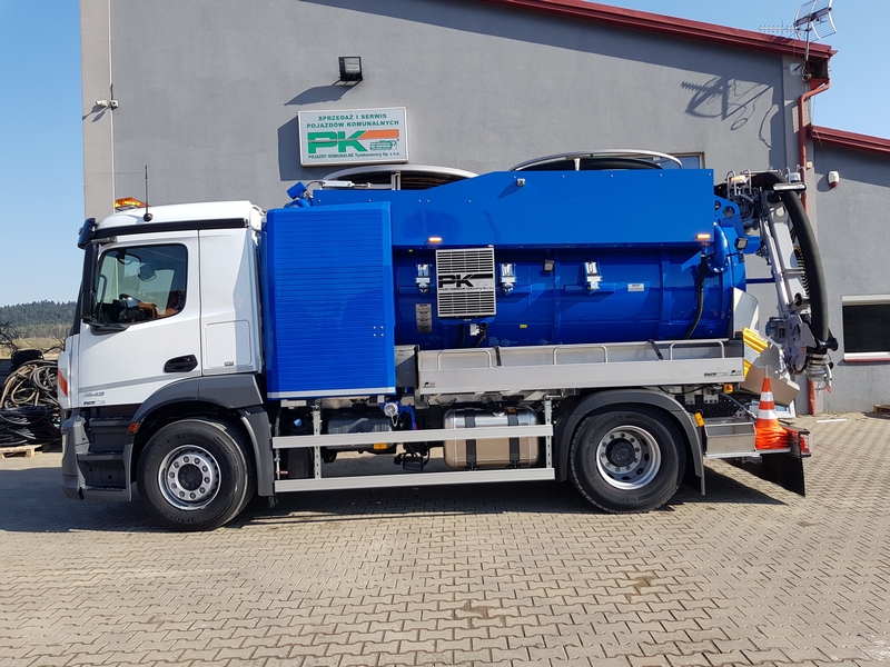 Pojazd dwu-funkcyjny typu Kombi
Typ:Mercedes-Benz Antos 1843
Rok produkcji: 2019(nowy)
Zabudowa: FFG Flensburg