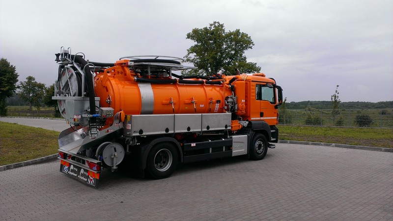 Pojazd dwu-funkcyjny typu Kombi
Typ:MAN TGS 18.320
Rok produkcji: 2015(nowy)
Zabudowa: FFG Flensburg