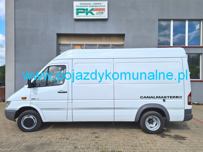 Pojazd do czyszczenia kanalizacji
Typ: Mercedes-Benz Sprinter
Rok produkcji: 2005
Zabudowa: FFG Umwelttechnik